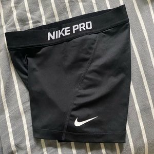 Women’s Nike pro shorts